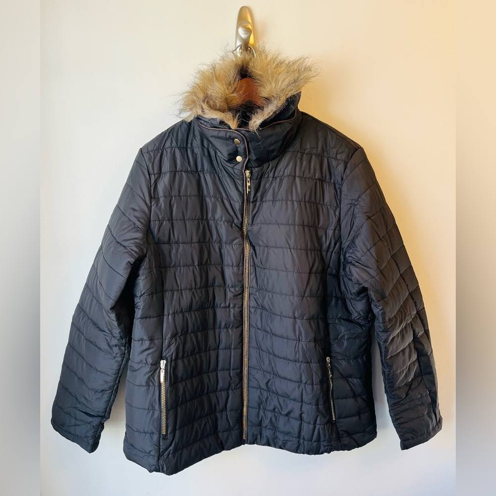 Black Puffer Jacket with Faux Fur Trim